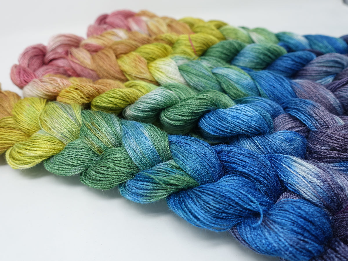 Hand Dyed Gradient Warp- Tussah Silk 2/20NM ~1000m per 100g, 320ends ~2.2m or 5m length