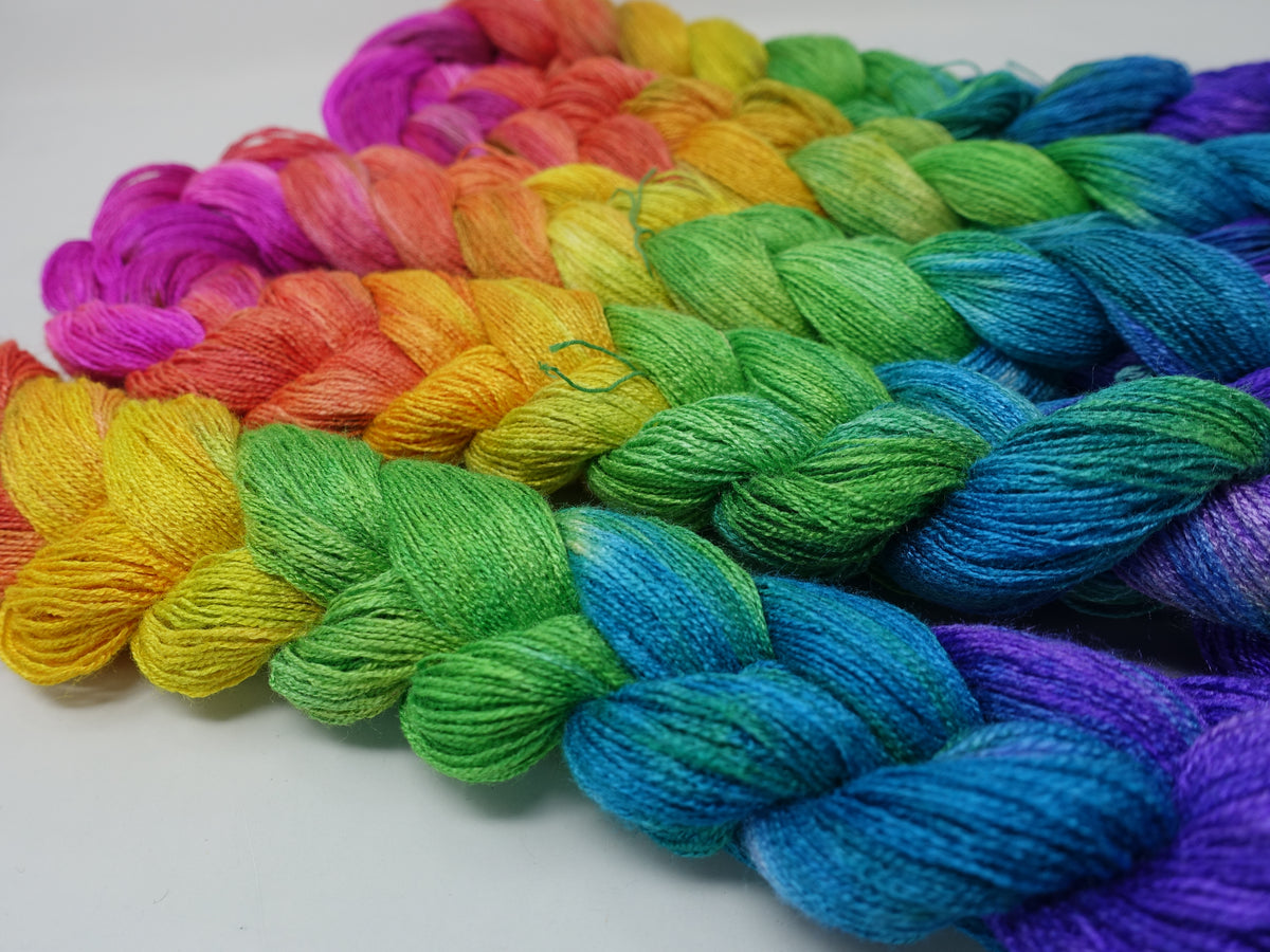 Hand Dyed Gradient Warp- Tussah Silk 2/20NM ~1000m per 100g, 320ends ~2.2m or 5m length