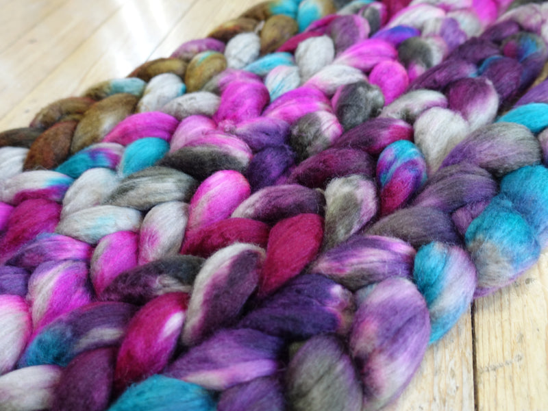 Fade Pack- Superfine Merino, Silk & Camel, 5 co-ordinating braids, Hand Dyed. 500g