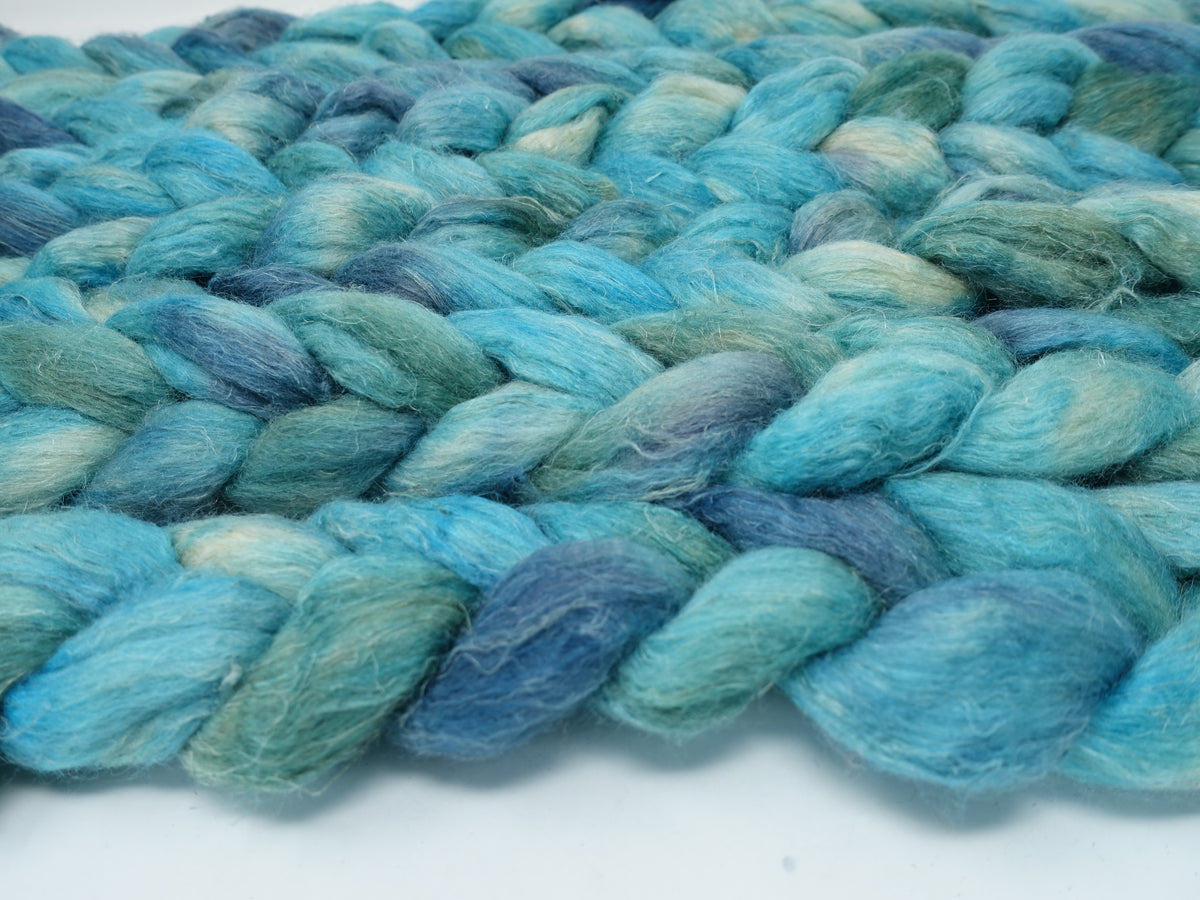 Romney, Silk & Linen. Hand Dyed Semi-Solid-100g