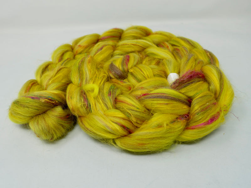 Gamboge - Pigments- Merino, Sari Silk, Mulberry Silk & Llama. 100g