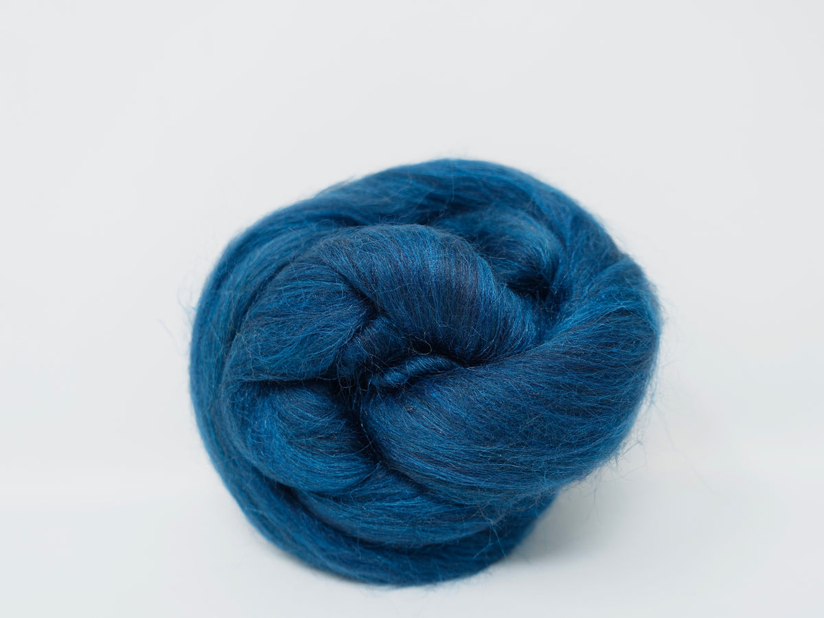 Poseidon- Superfine 19 micron Merino & Tussah Silk, 70-30 blend. 50g (DHG)