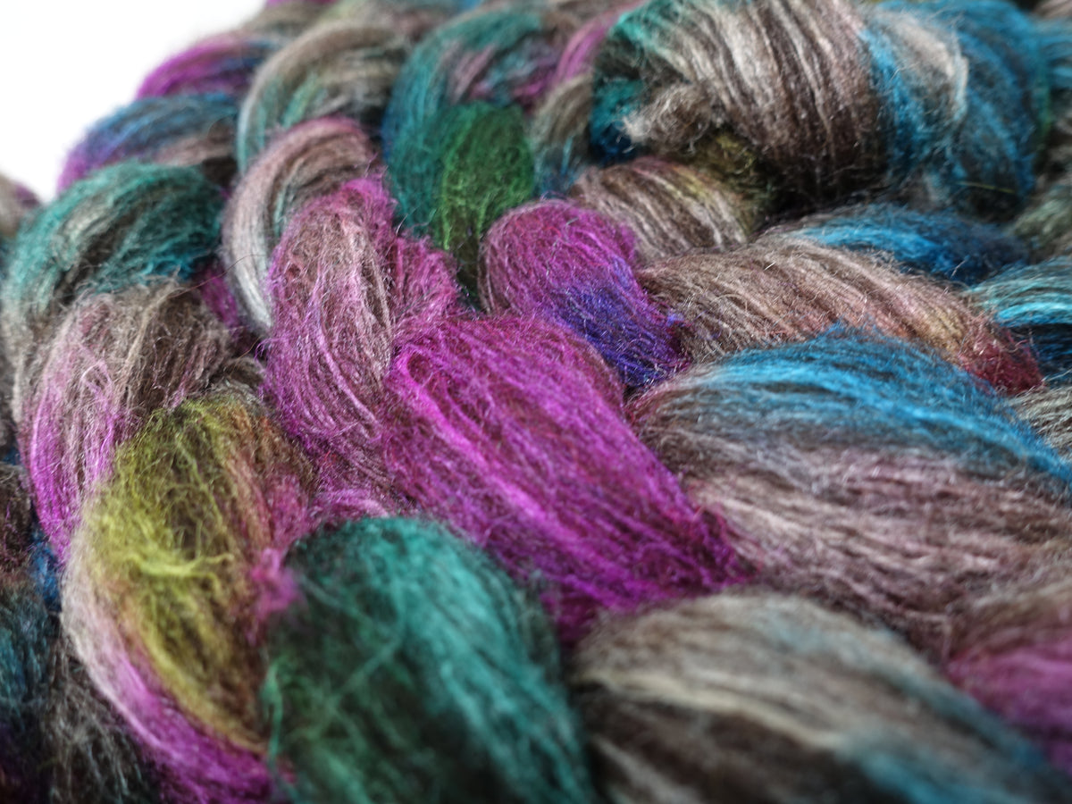 Zwartbles & Silk. Hand Dyed Variegated.  100g