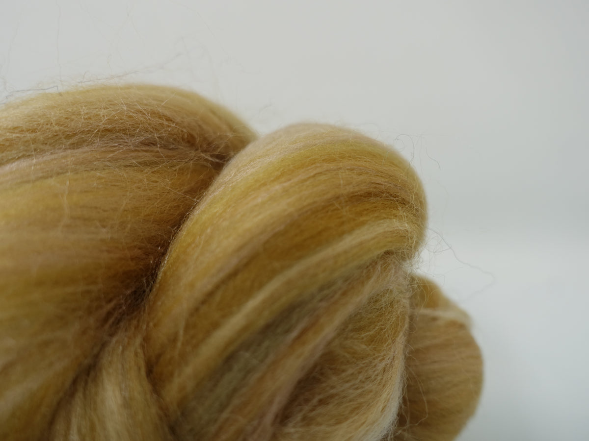 Saint Andre- Superfine Merino & Tussah Silk- Tour de Fleece. 50g (DHG)