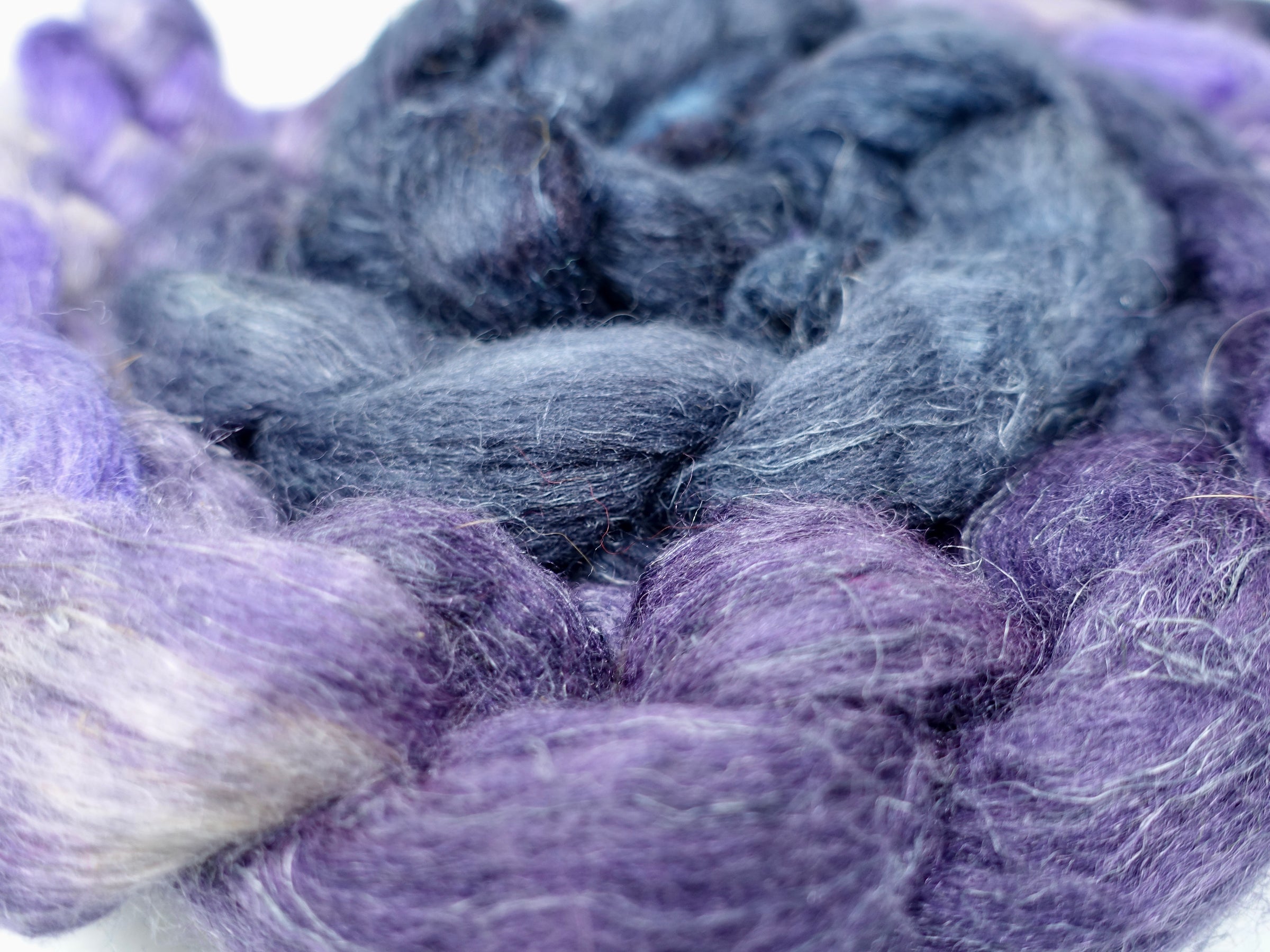 Romney, Silk & Linen. Hand Dyed Gradient - 100g