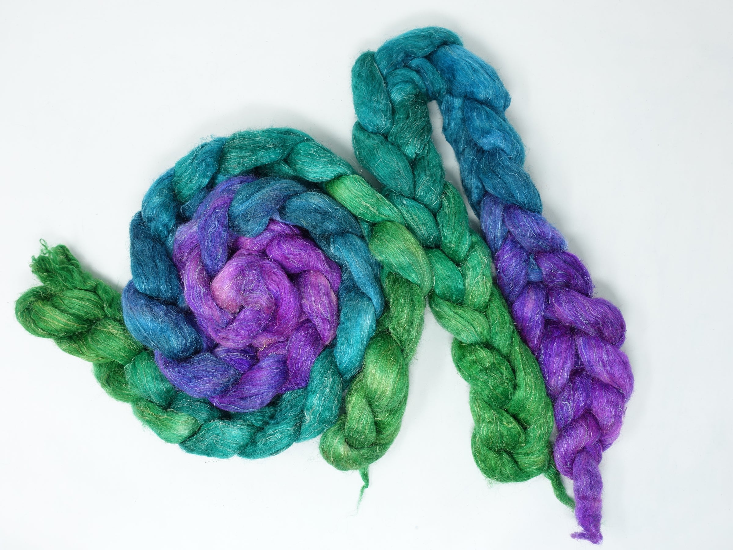 Romney, Silk & Linen. Hand Dyed Gradient - 100g