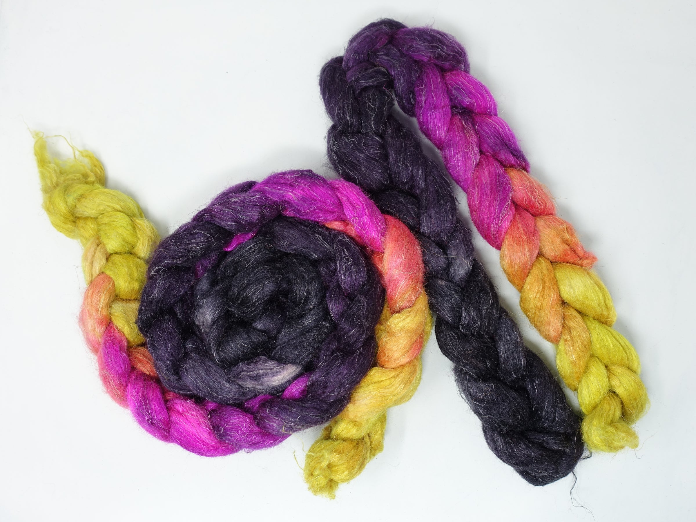 Romney, Silk & Linen. Hand Dyed Gradient - 100g