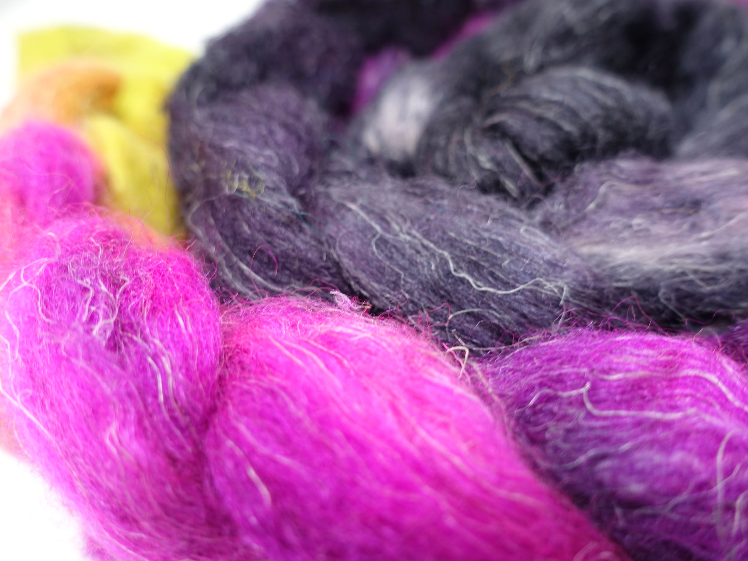 Romney, Silk & Linen. Hand Dyed Gradient - 100g