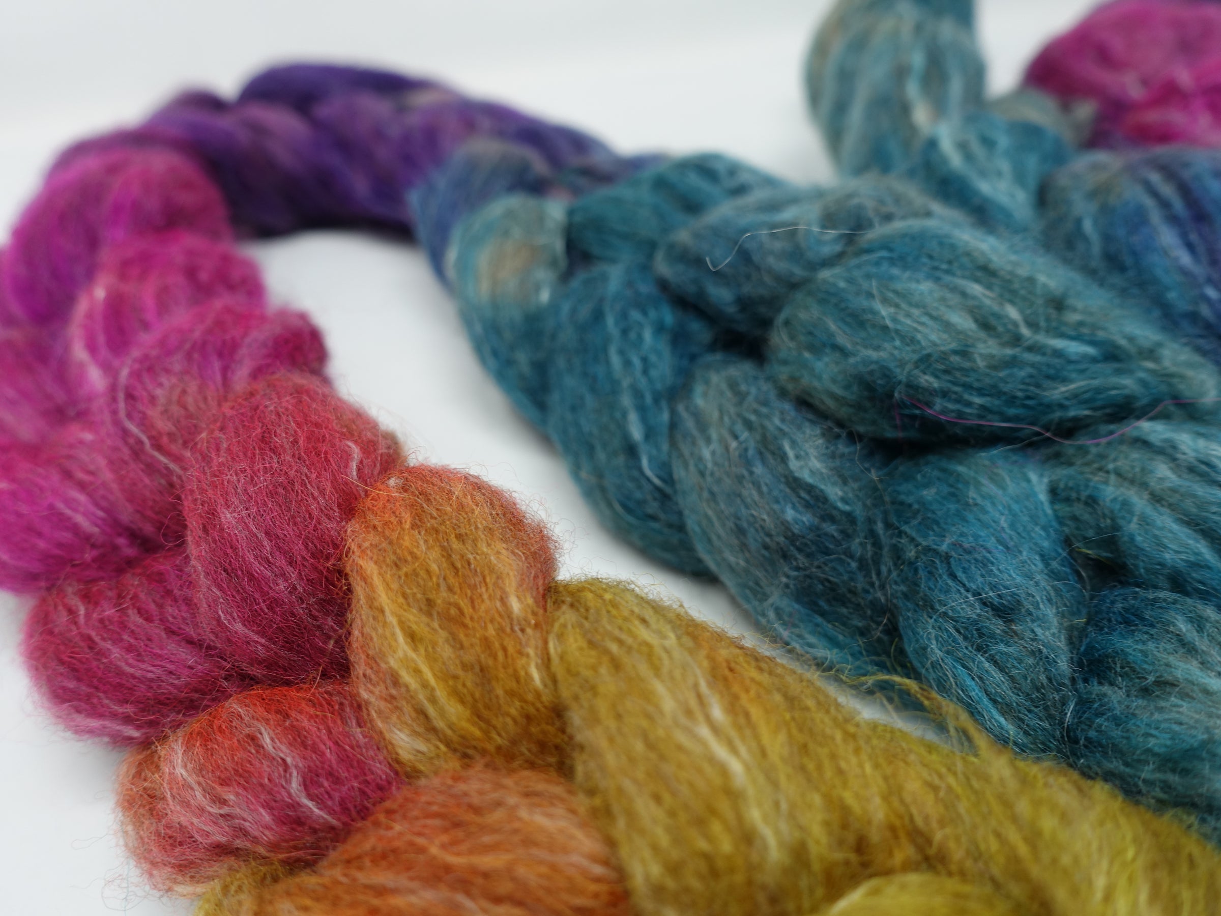 BFL, Alpaca & Seacell. Hand Dyed Gradient 100g
