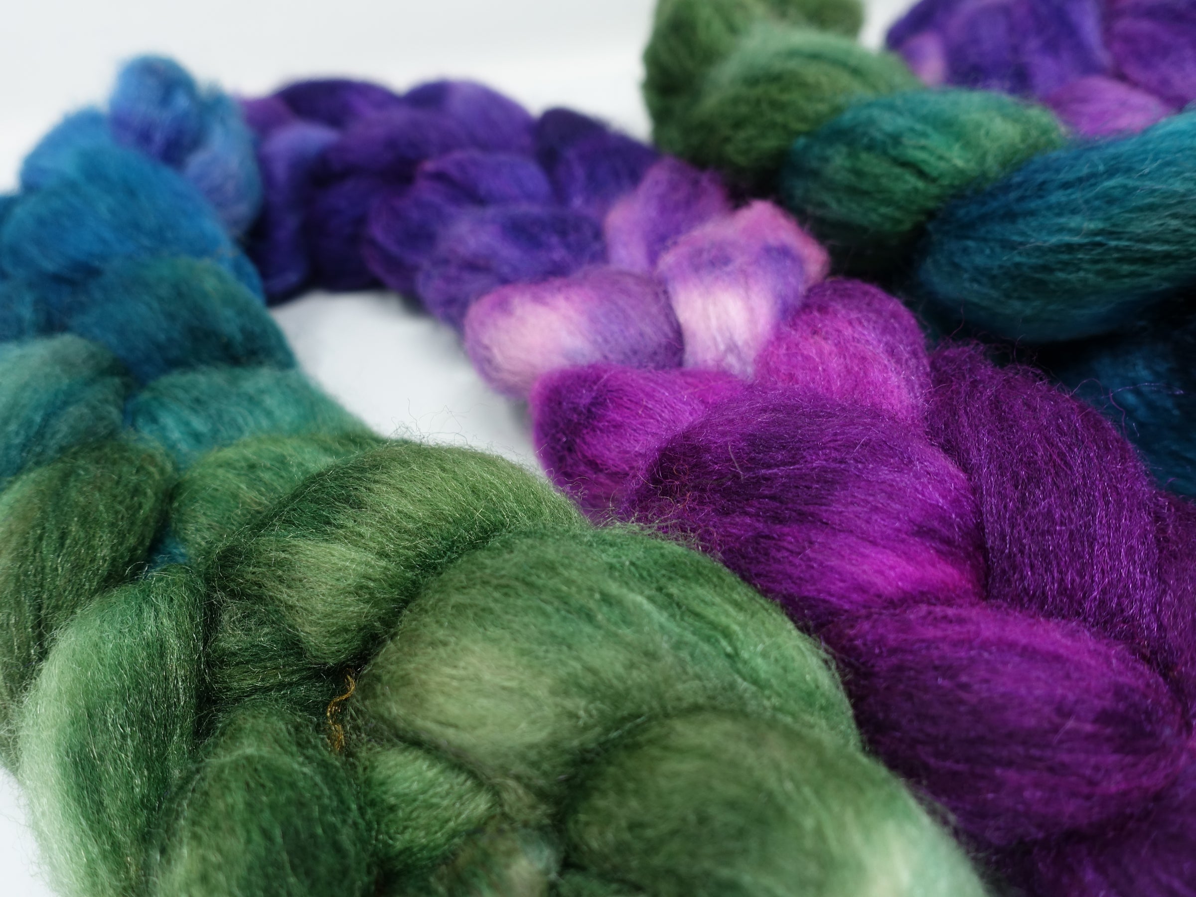 Sock Fibre, Superwash Cheviot, Silk & Bio-Nylon.  Gradient 100g