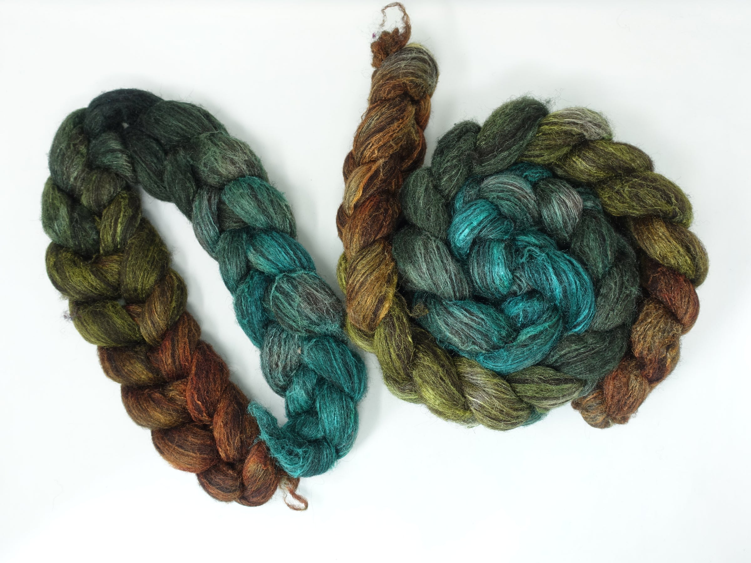 Zwartbles & Silk, Hand Dyed Gradient. 100g