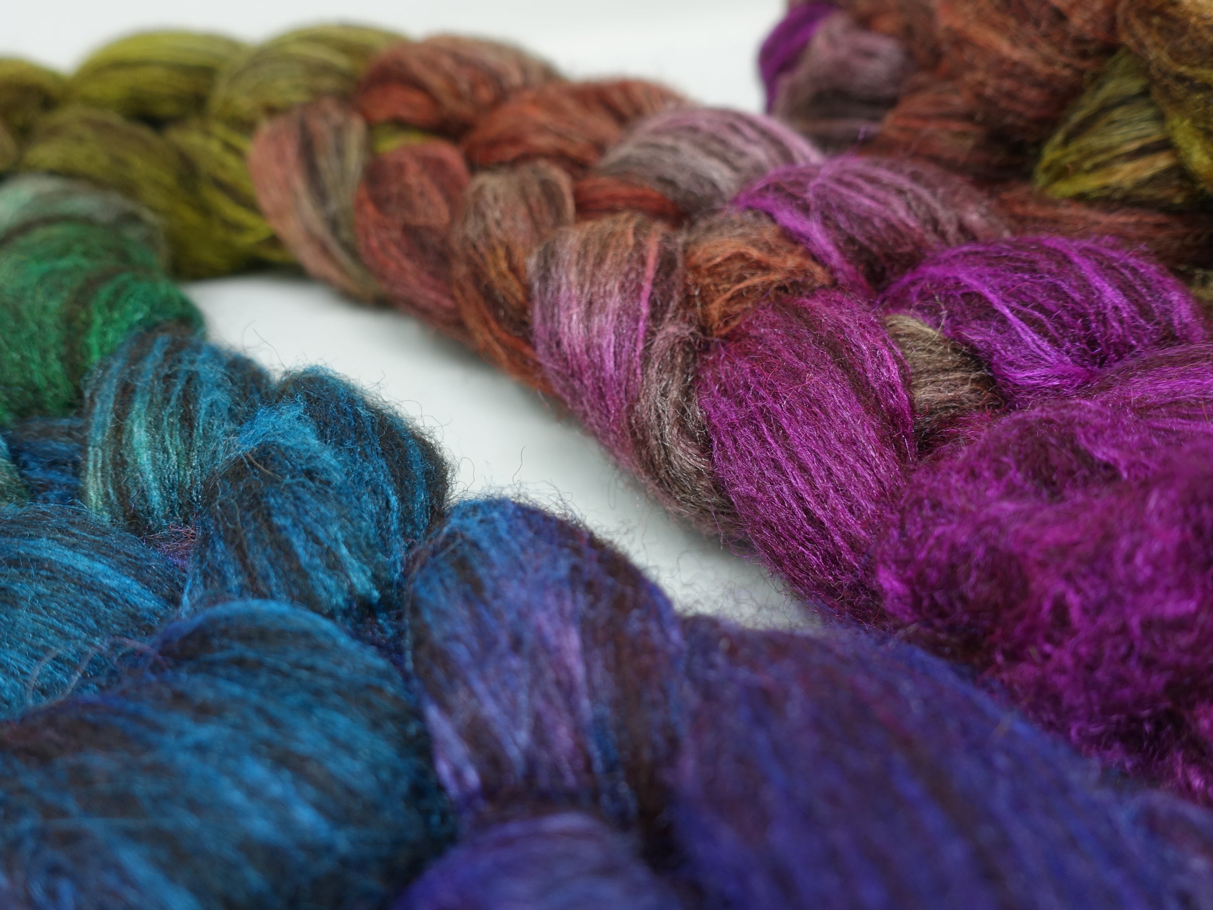 Zwartbles & Silk, Hand Dyed Gradient. 100g