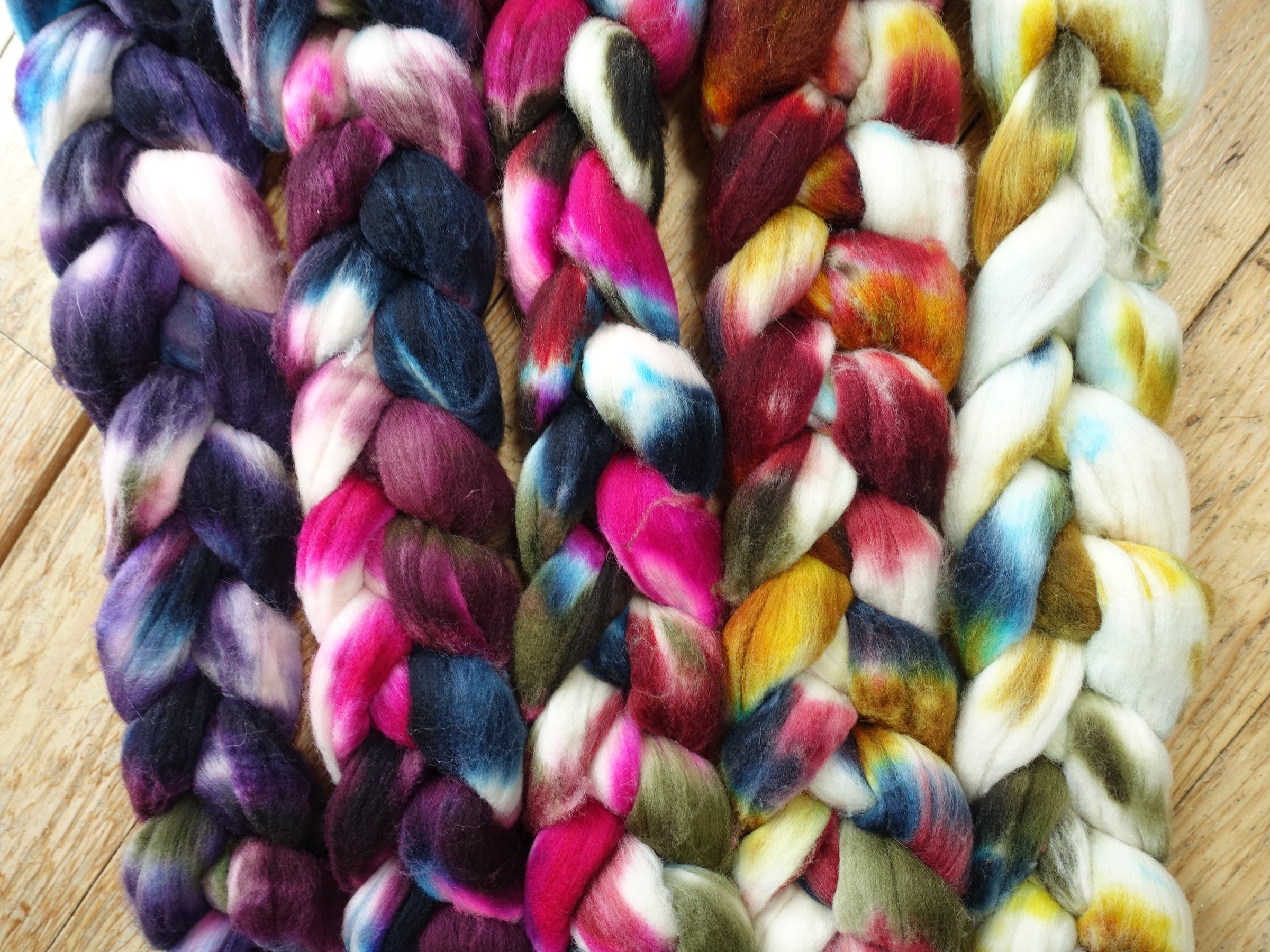 Fade Pack- Targhee, 5 co-ordinating braids, Hand Dyed Wool, 500g