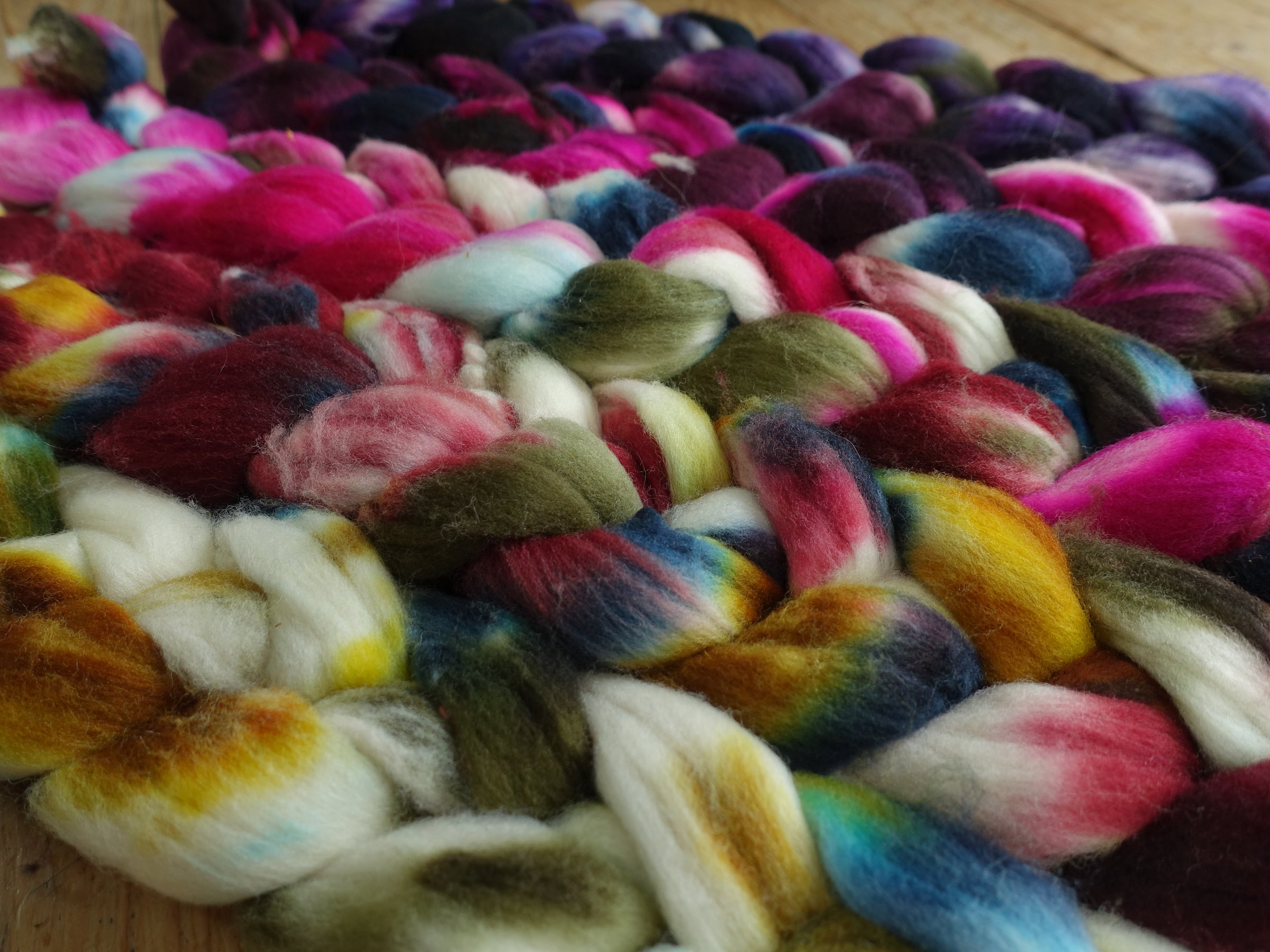 Fade Pack- Targhee, 5 co-ordinating braids, Hand Dyed Wool, 500g