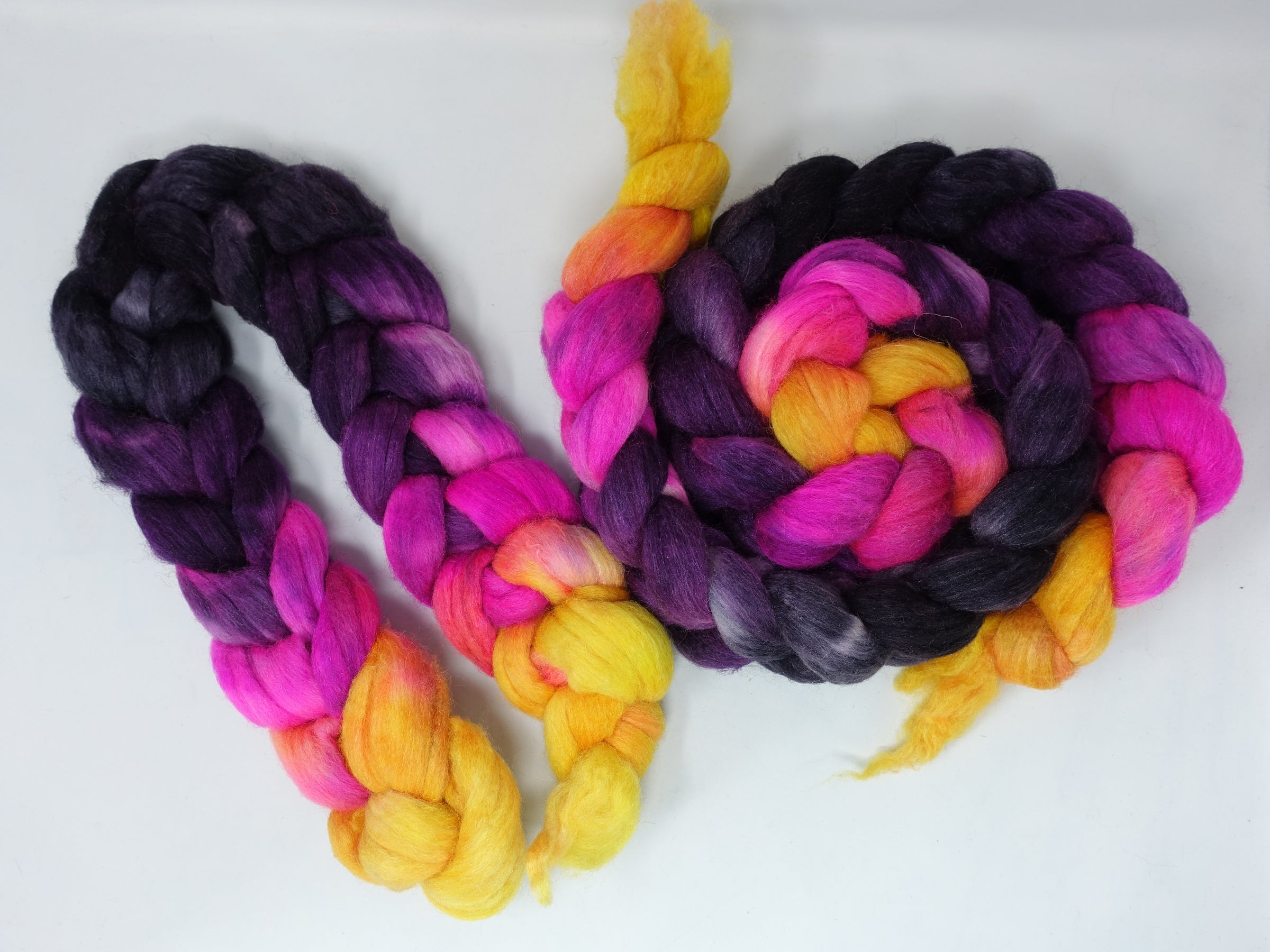 Sock Fibre, Superwash Cheviot, Silk & Bio-Nylon. Mirror Gradient 100g