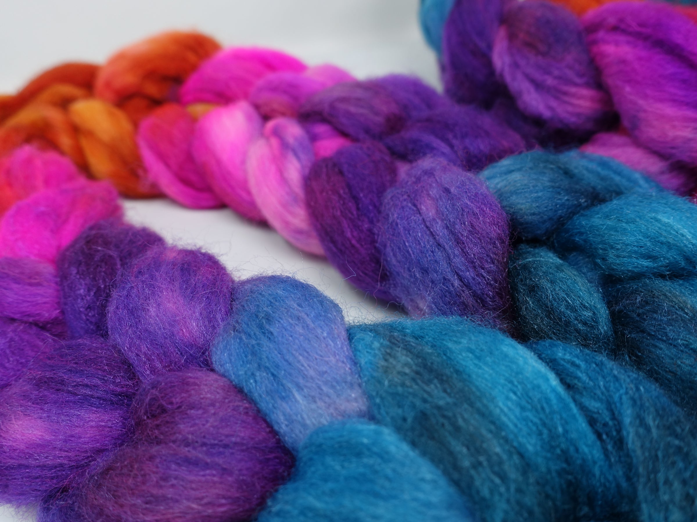 Sock Fibre, Superwash Cheviot, Silk & Bio-Nylon. Mirror Gradient 100g