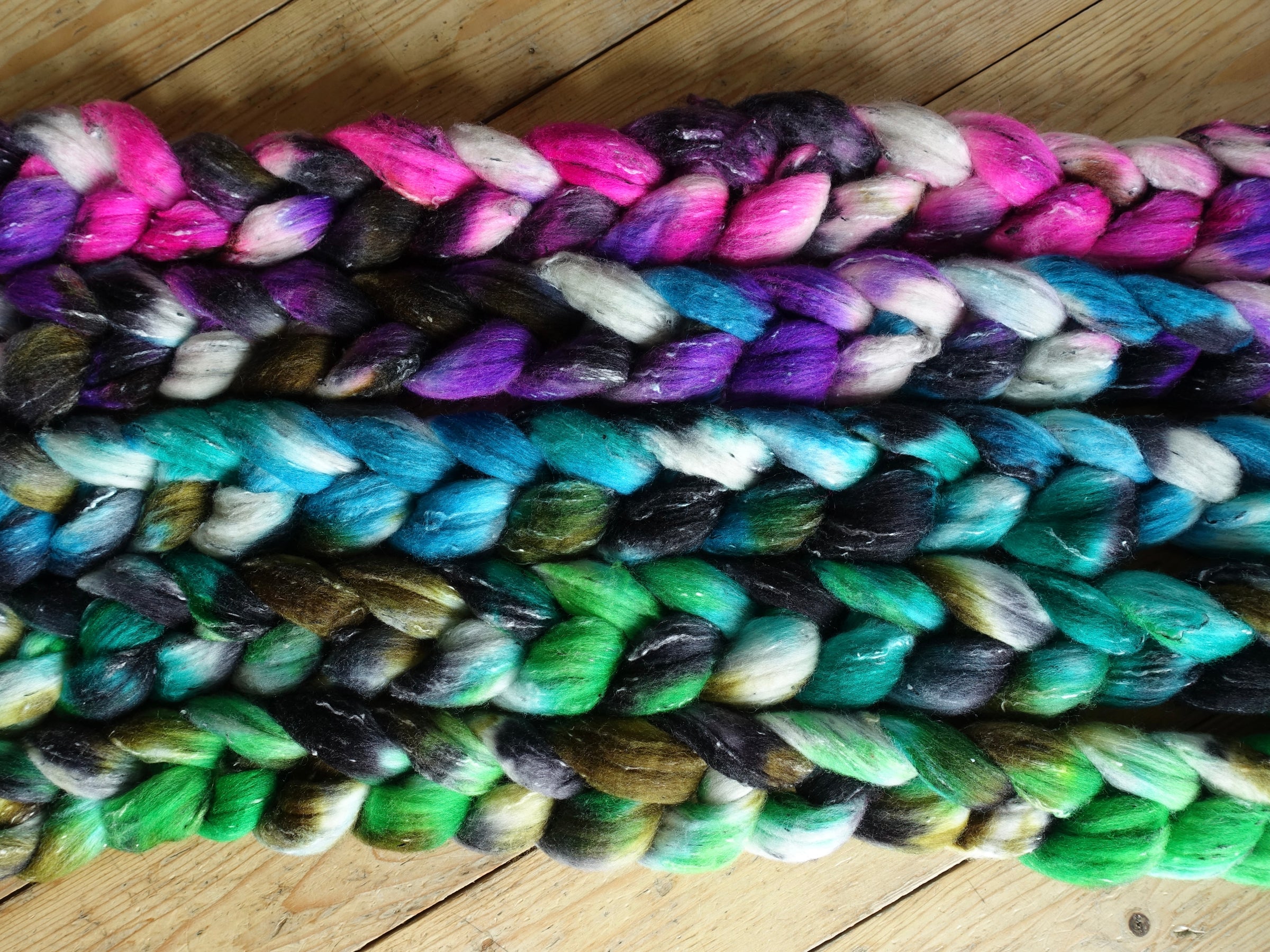 Fade Pack- Tweed Wool, 5 co-ordinating braids, Hand Dyed, 500g