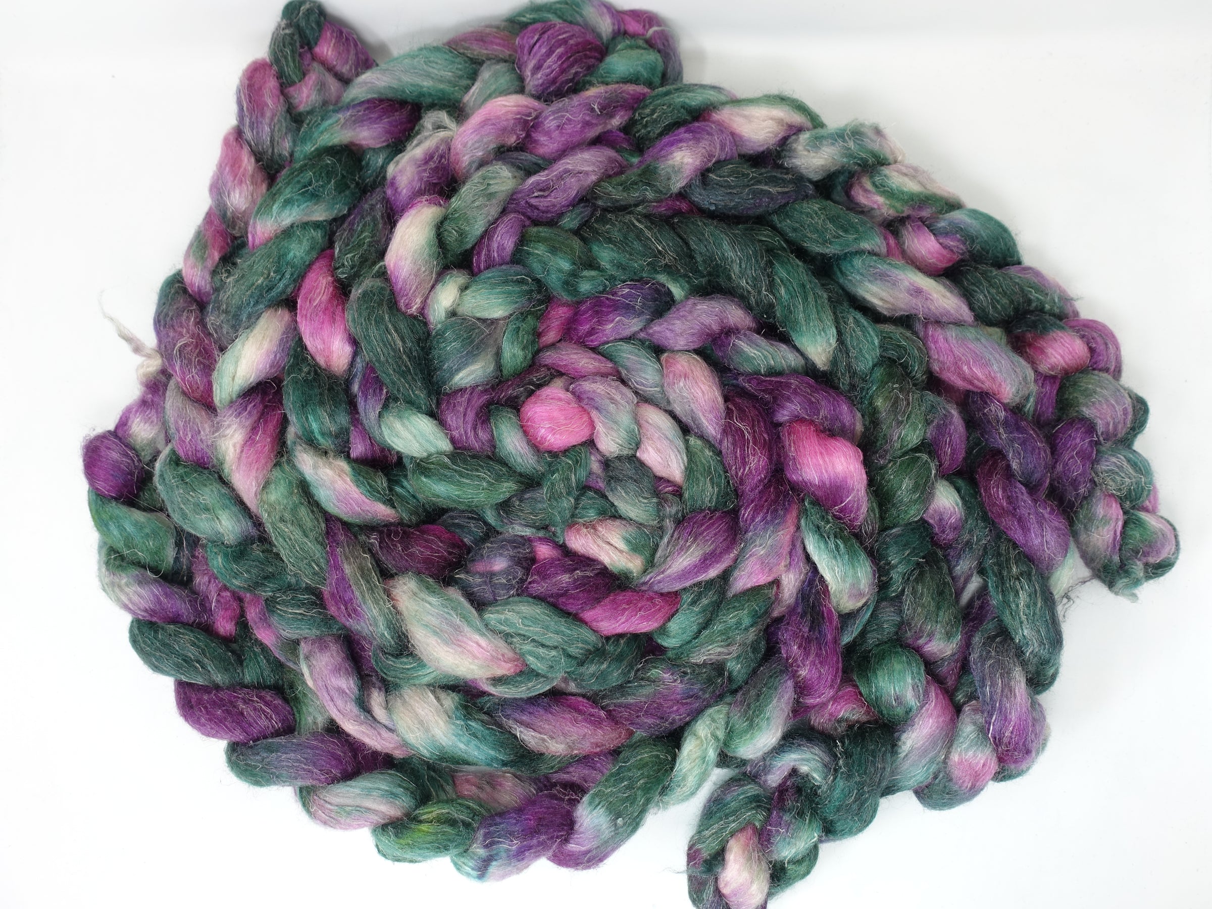Romney, Silk & Linen. Hand Dyed Variegated - 100g