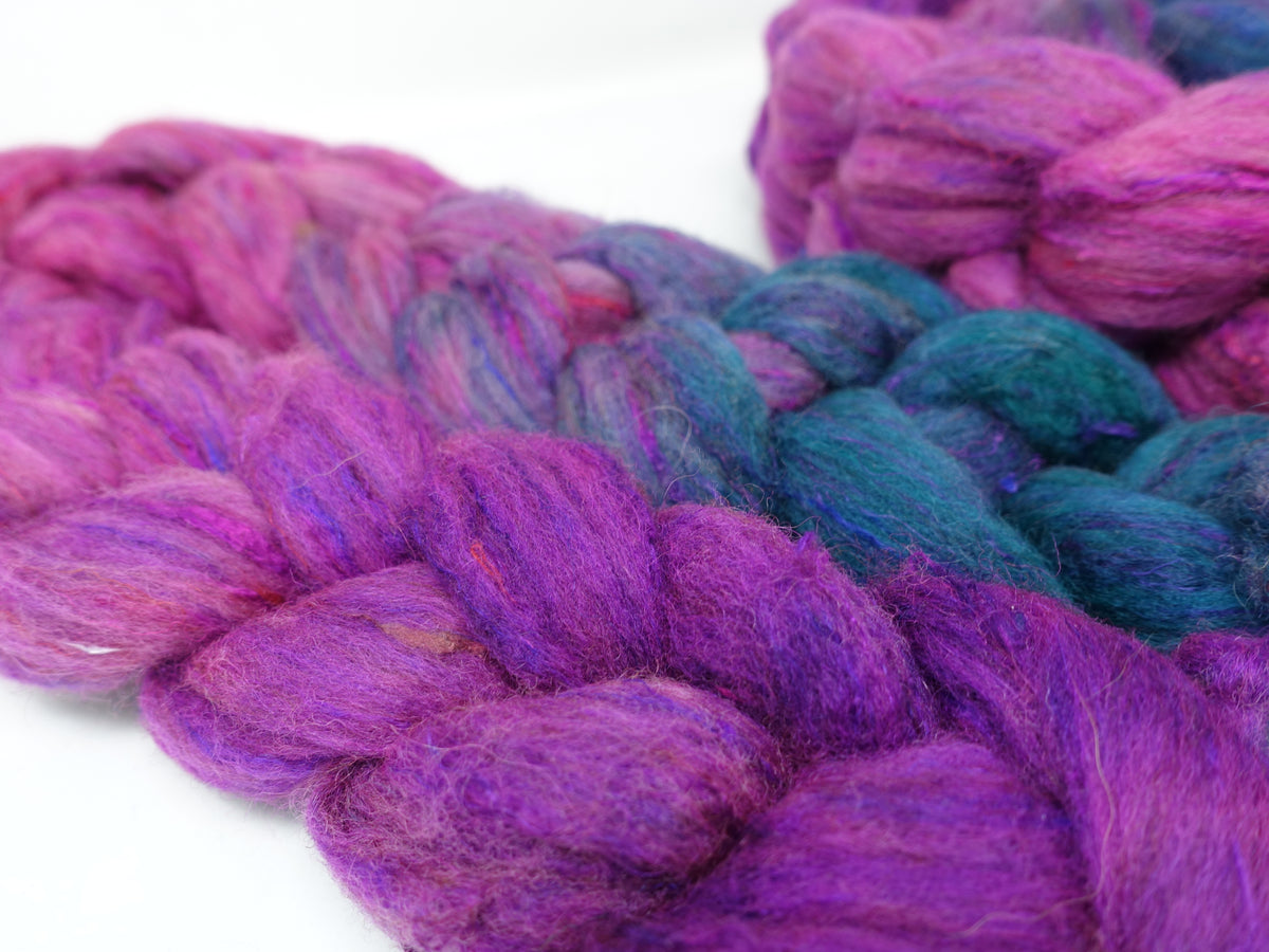Textured Blend, BFL, Manx Loaghtan, Sari Silk. Hand Dyed Gradient. 100g