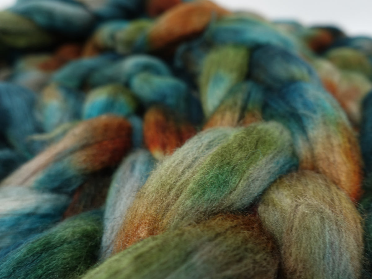 Polwarth & Yak. Hand Dyed Variegated. 100g