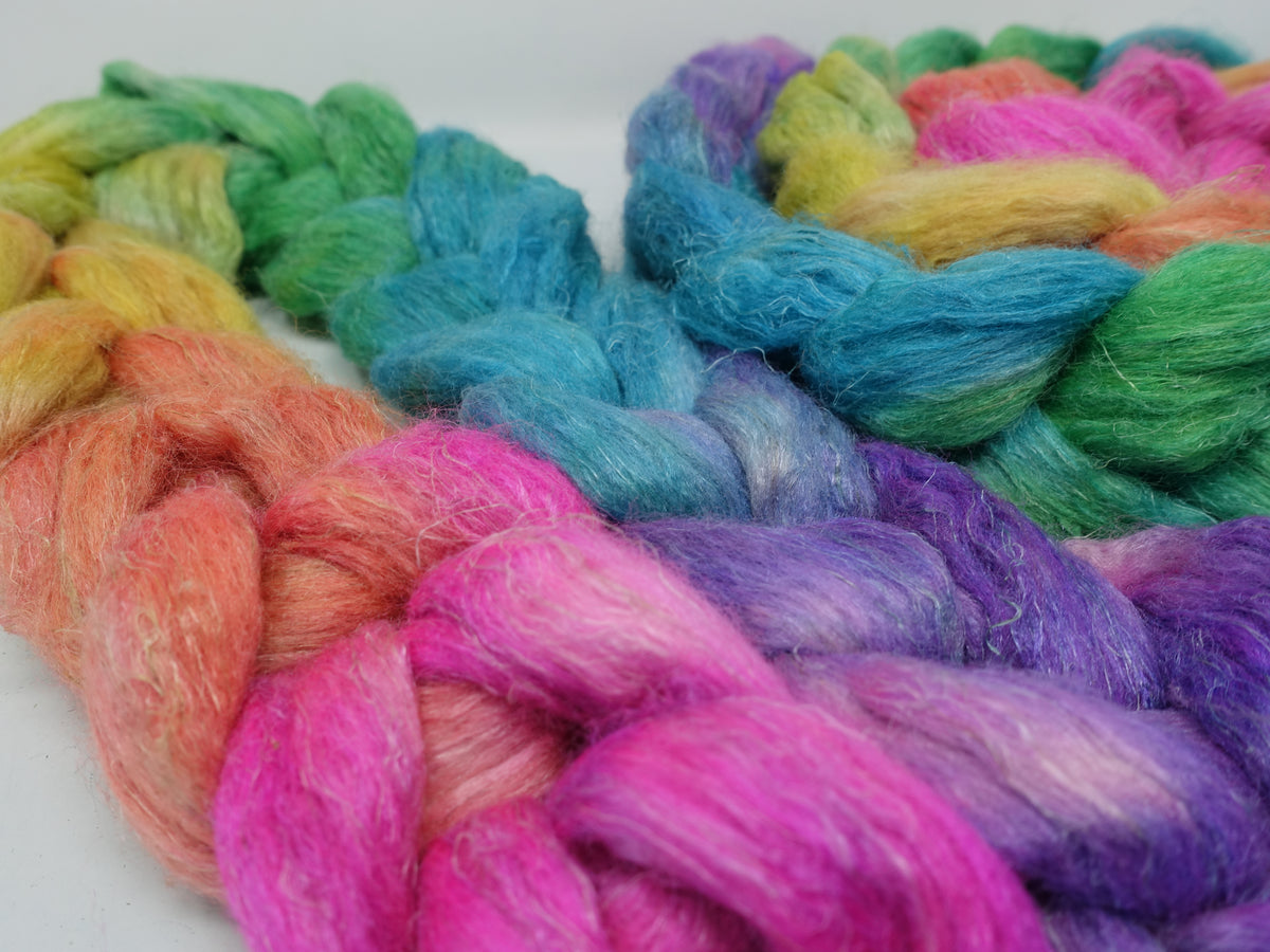 Romney, Silk & Linen. Hand Dyed Gradient - 100g