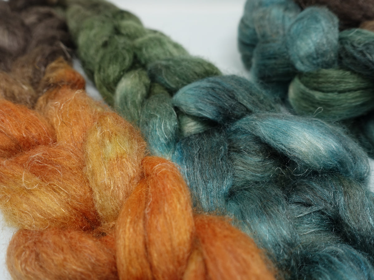 Romney, Silk & Linen. Hand Dyed Gradient - 100g