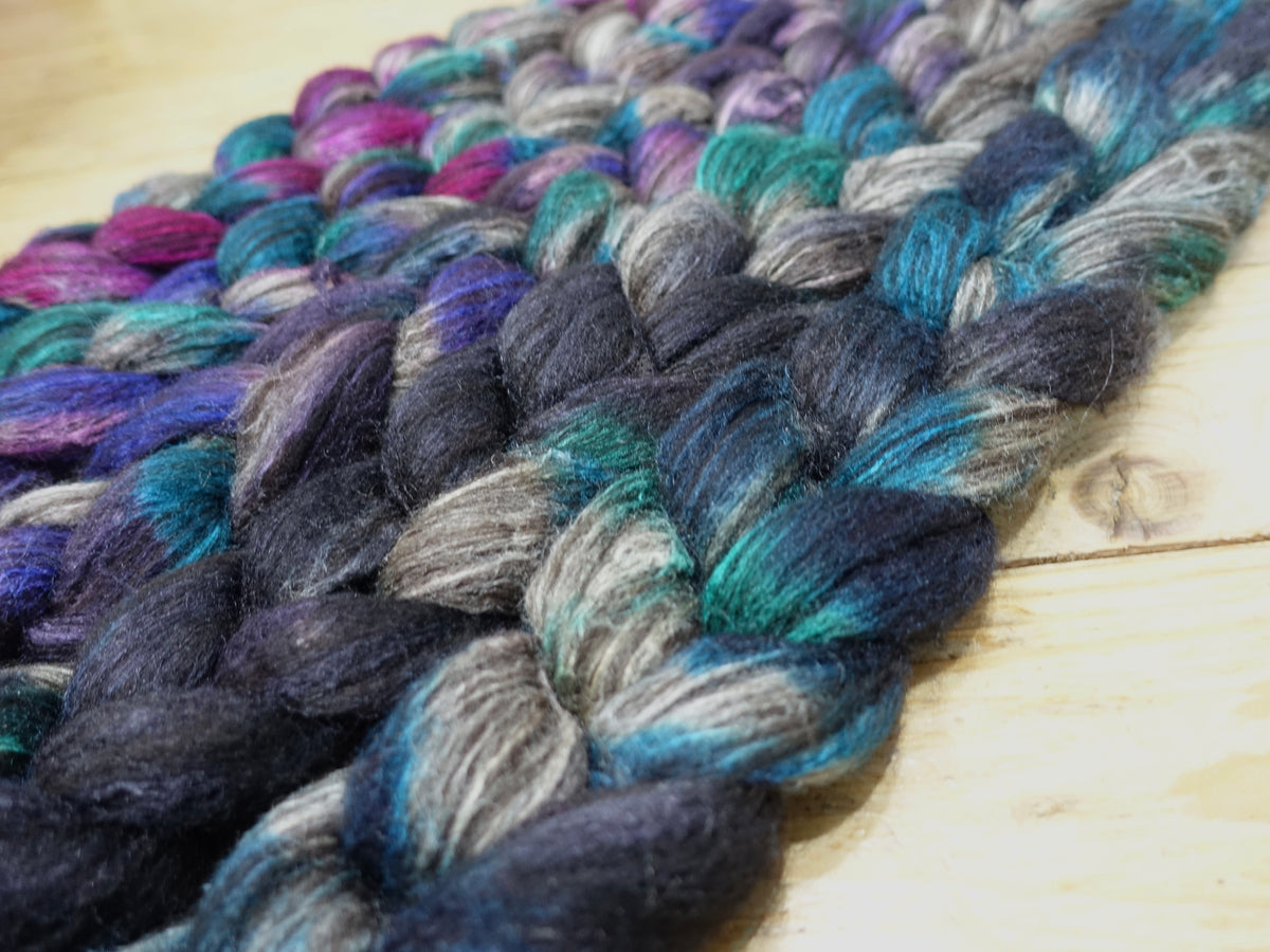 Fade Pack- Zwartbles & Silk, 5 co-ordinating braids, Hand Dyed Wool, 500g