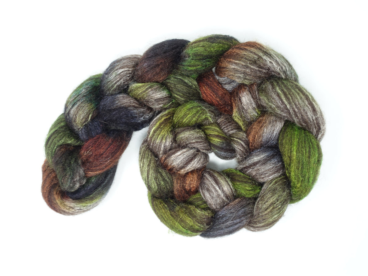 Zwartbles & Silk. Hand Dyed Variegated. 100g