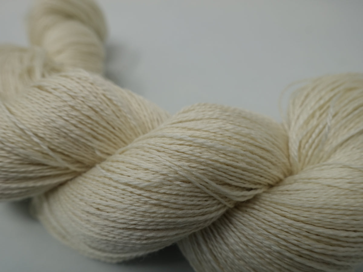 Superfine Merino, Cashmere, Rose Rayon Yarn, 800m per 100g. Co-ordinating yarn for hand dyed warps