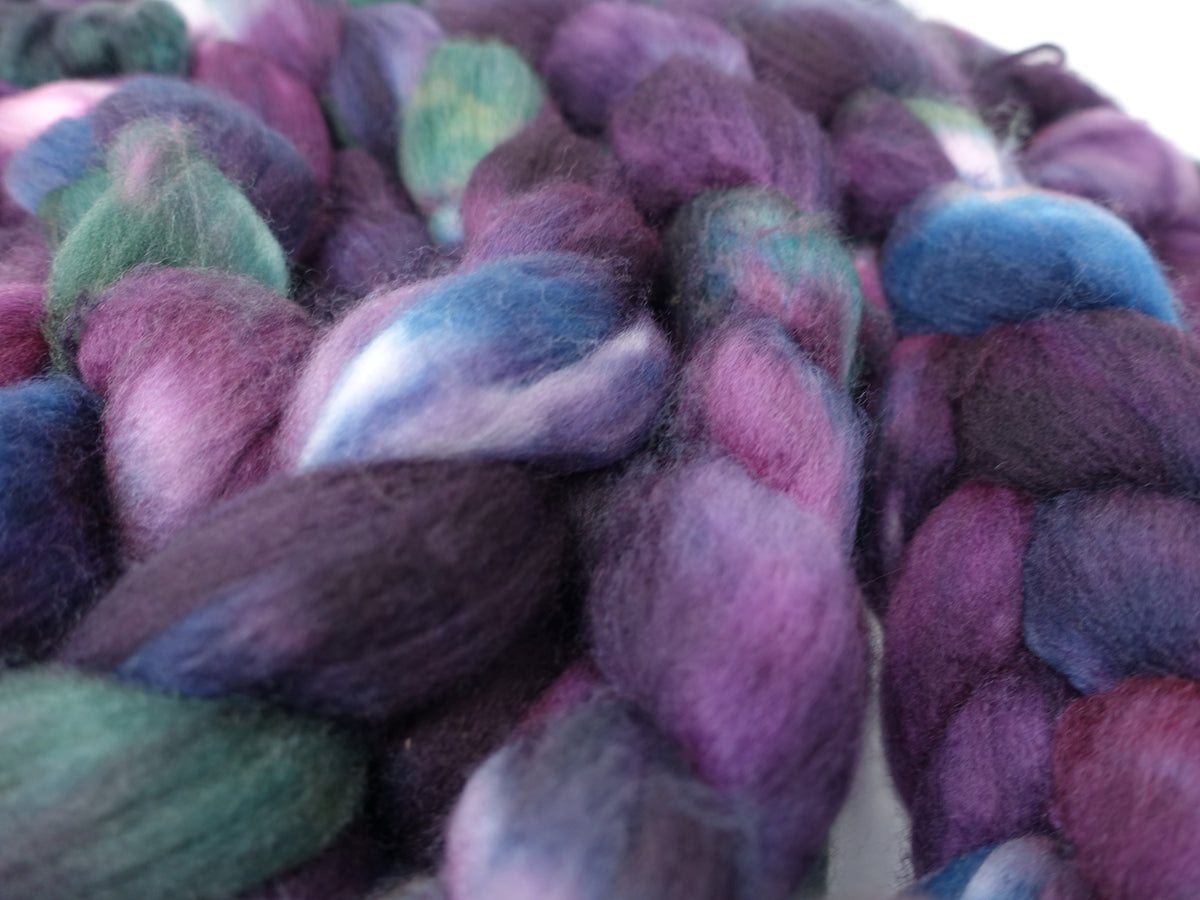 Superfine Superwash Merino 18.5mic, Hand Dyed Variegated 100g