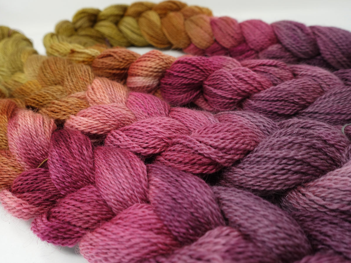 Hand Dyed Gradient Warp- BFL & Mohair ~400m per 100g. 150 ends. ~2.2m or 4.8m length