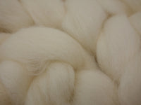 Cambrian Wool, Welsh x BFL Wool, 100g. Un-dyed - Hilltop Cloud